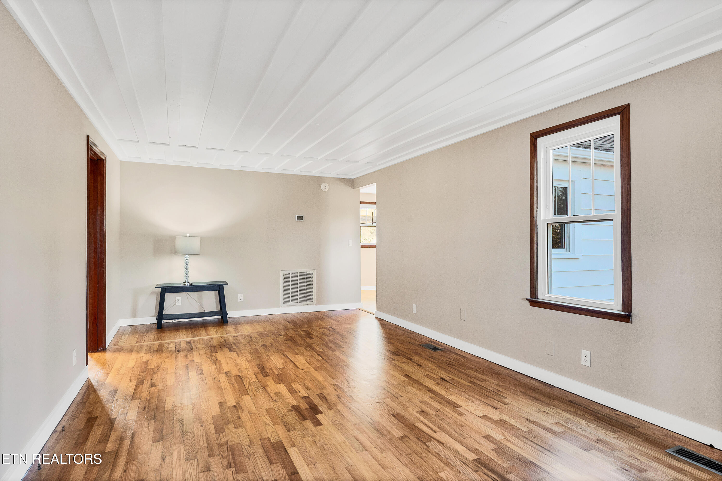 2919 Montvale Road Maryville, TN 37803 - Photo 22 of 45 NEW PAINT THROUGHOUT