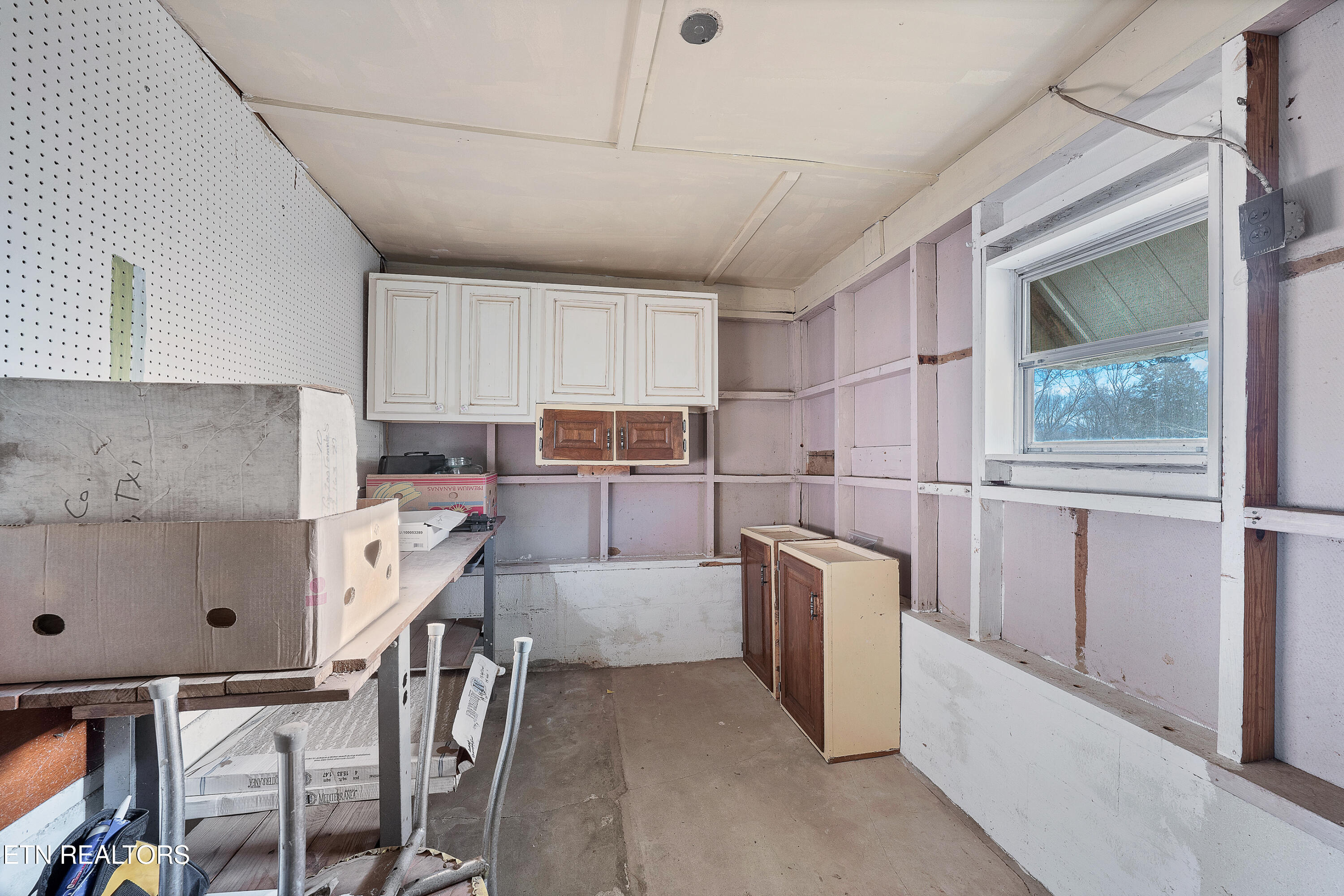 2919 Montvale Road Maryville, TN 37803 - Photo 32 of 45 WORKSHP/STORAGE