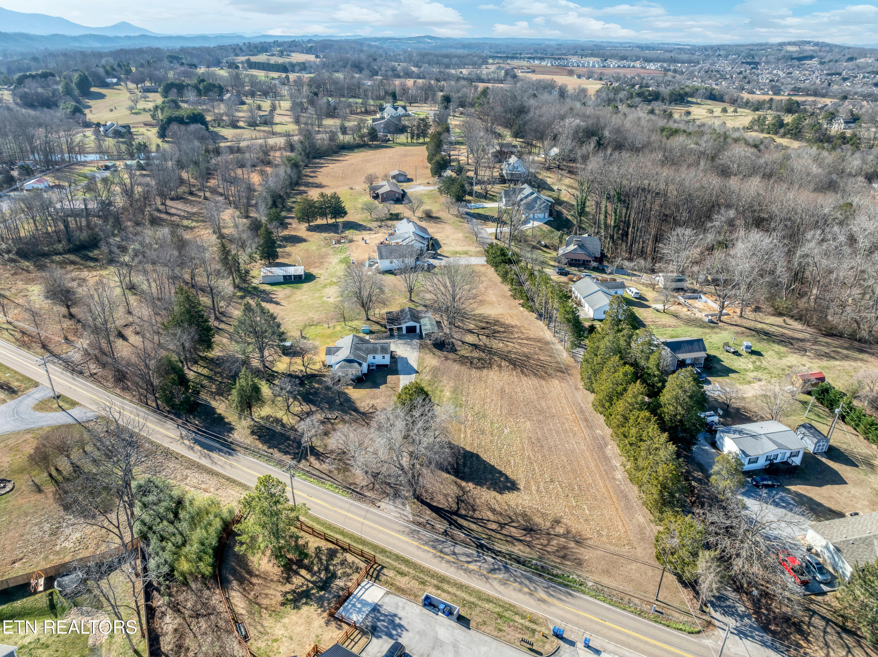 2919 Montvale Road Maryville, TN 37803 - Photo 39 of 45 LEAF GUARDS