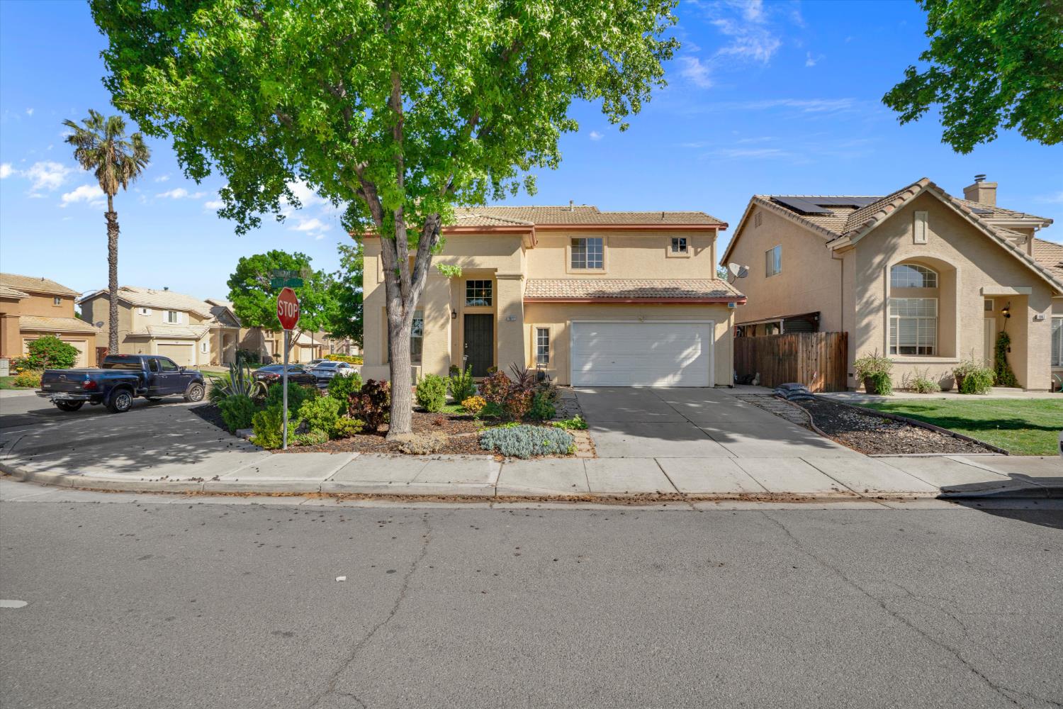 1977 Grove Court Tracy, CA 95376 - Photo 4 of 36