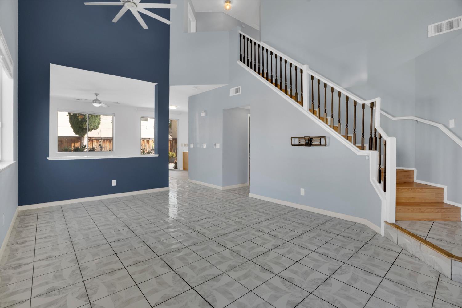 1977 Grove Court Tracy, CA 95376 - Photo 7 of 36