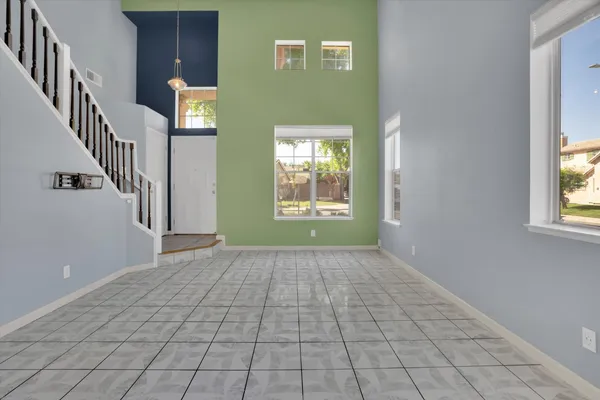 $575,000 | 1977 Grove Court, Tracy, CA 95376