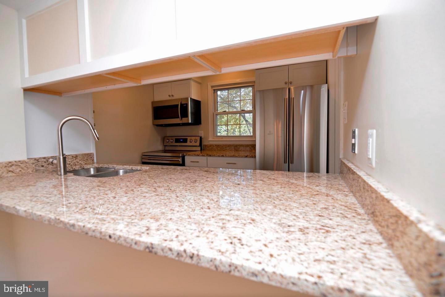 14447 Golden Oak Road Centreville, VA 20121 - Photo 7 of 42