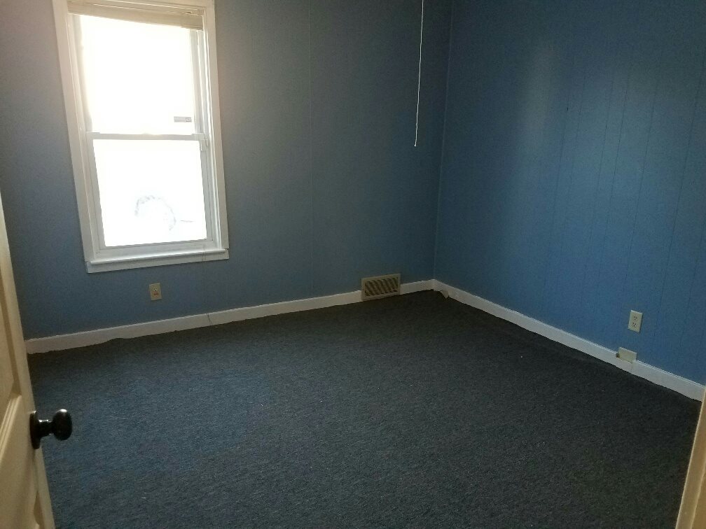 94 Cilley Road Manchester, NH 03103 - Photo 6 of 24