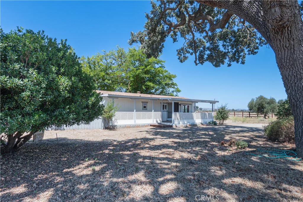 1675 Adobe Road Paso Robles, CA 93446 - Photo 25 of 34 An older manufactured home can remain if a buyer prefers