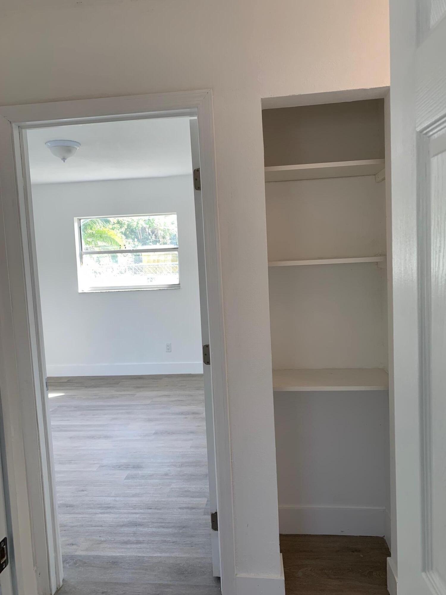 2510 R J Hendley Avenue Riviera Beach, FL 33404 - Photo 12 of 37 IMG_3259