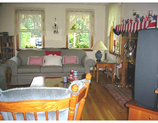 6 Turner Road Billerica, MA 01862 - Photo 4 of 8 Gallery Image 4