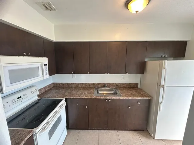 $1,550 | 7421 Venetian Street, Unit 2, Miramar, FL 33023