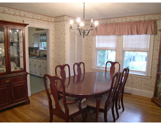 126 Edgemont Road Braintree, MA 02184 - Photo 8 of 17 Gallery Image 8