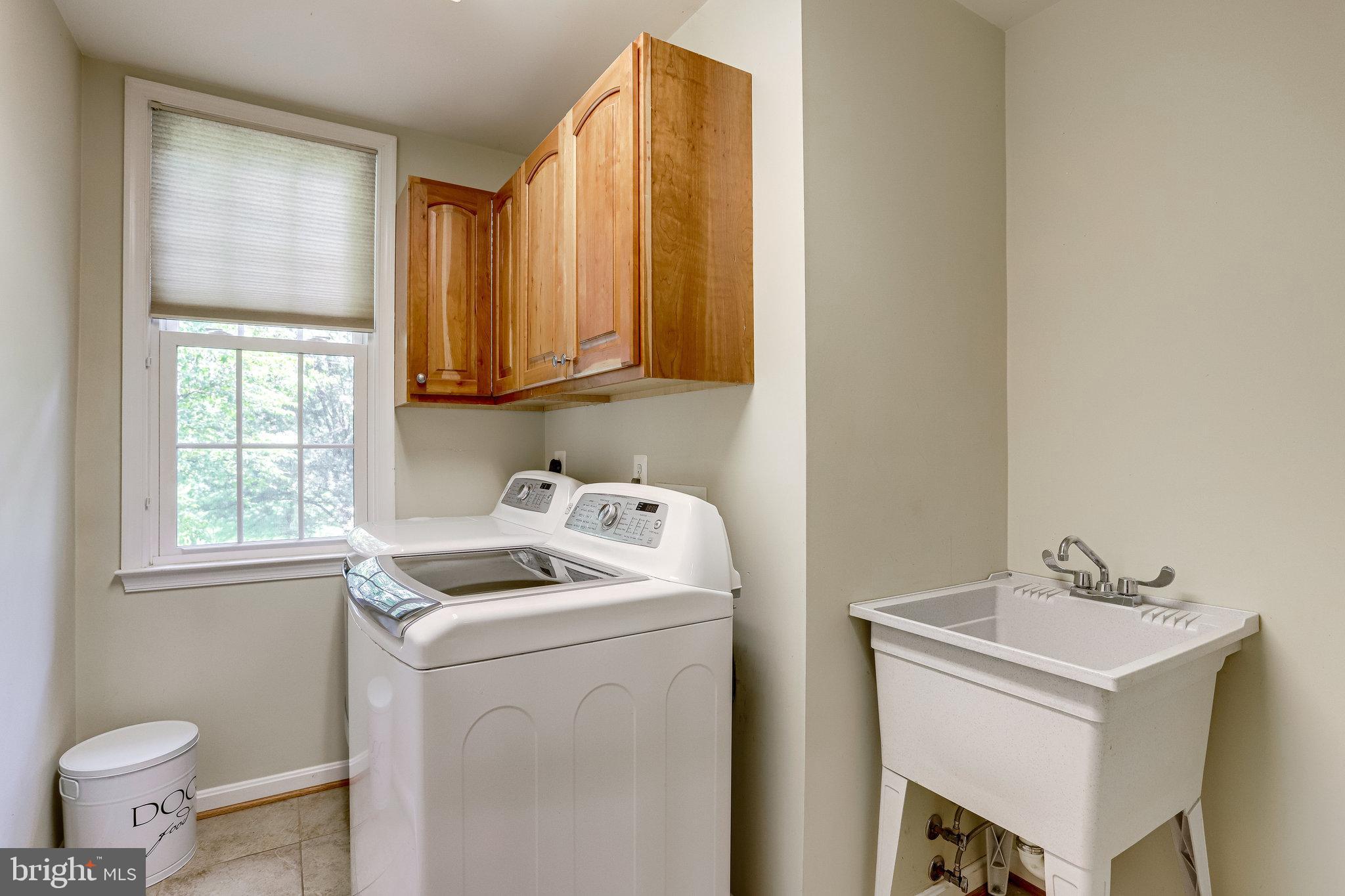 1216 Bishopsgate Way Reston, VA 20194 - Photo 16 of 48 Laundry / Mud Room Addition