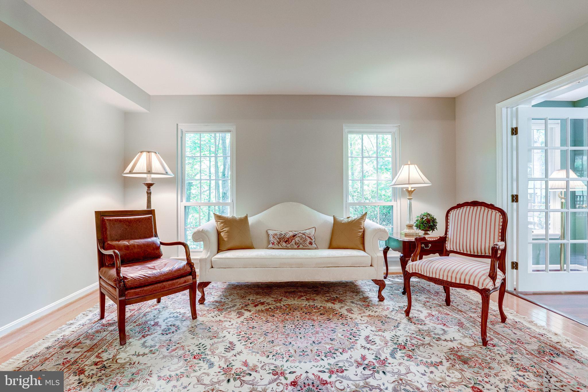 1216 Bishopsgate Way Reston, VA 20194 - Photo 4 of 48 Living Room