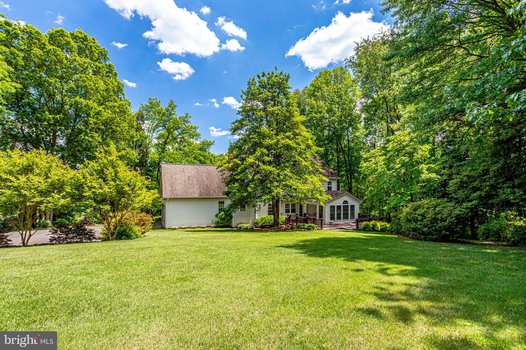 1216 Bishopsgate Way Reston, VA 20194 - Photo 34 of 48 Spectacular Yard & Lot Surrounded by Trees