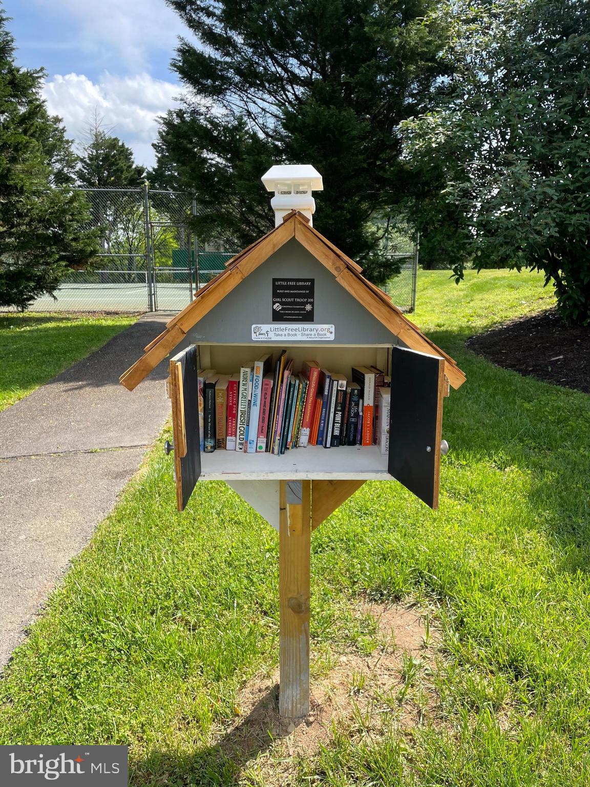 1216 Bishopsgate Way Reston, VA 20194 - Photo 44 of 48 Ascot Community - Little Free Library