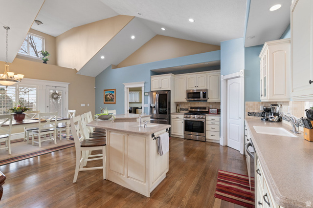 4640 Brookshire Circle Provo, UT 84604 - Photo 12 of 84