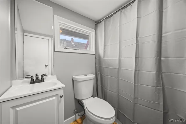 $194,900 | 74 Baynes Street, Buffalo, NY 14213