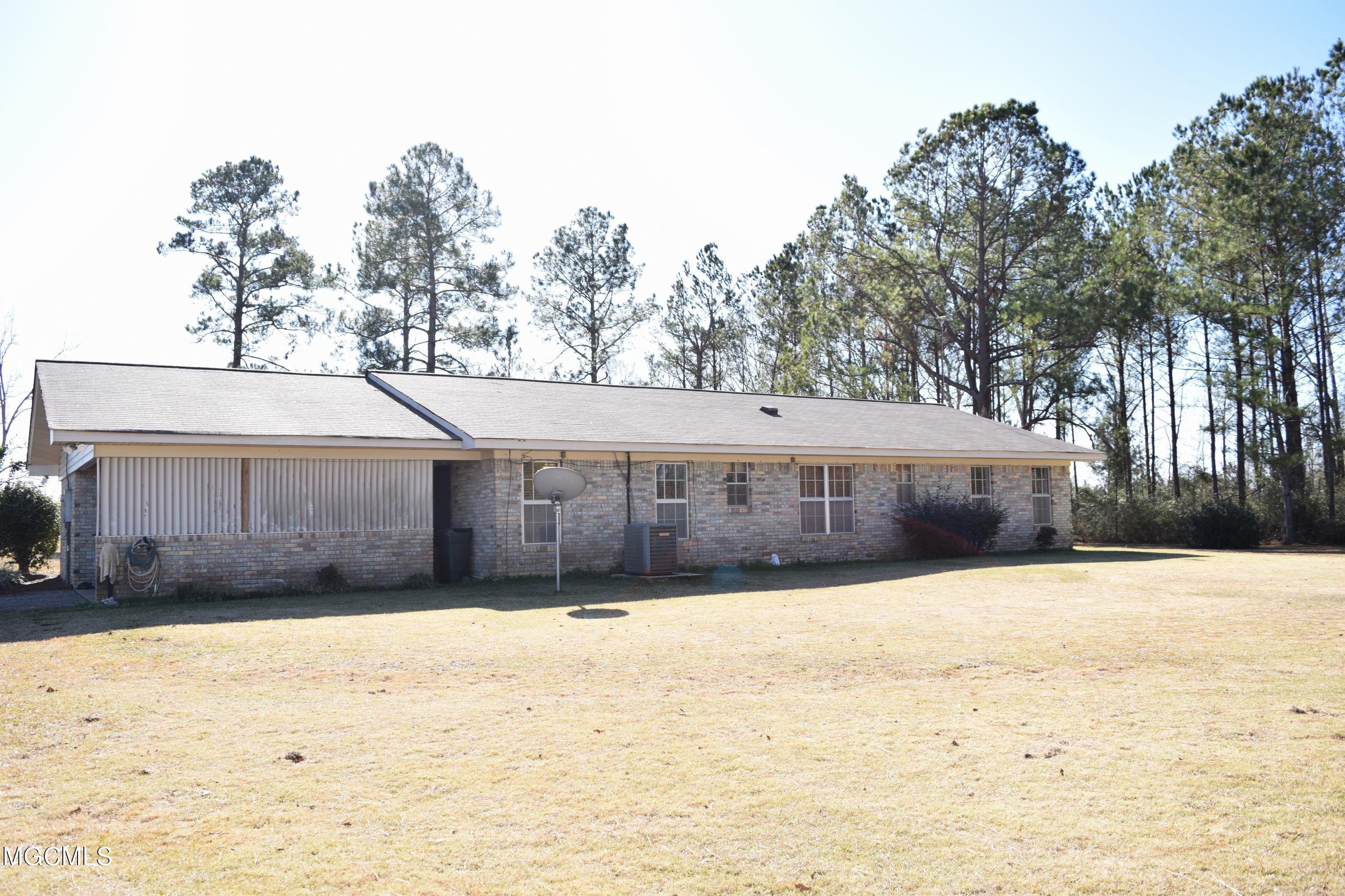 158 Dickerson Road Lucedale, MS 39452 - Photo 29 of 49 DSC_0161