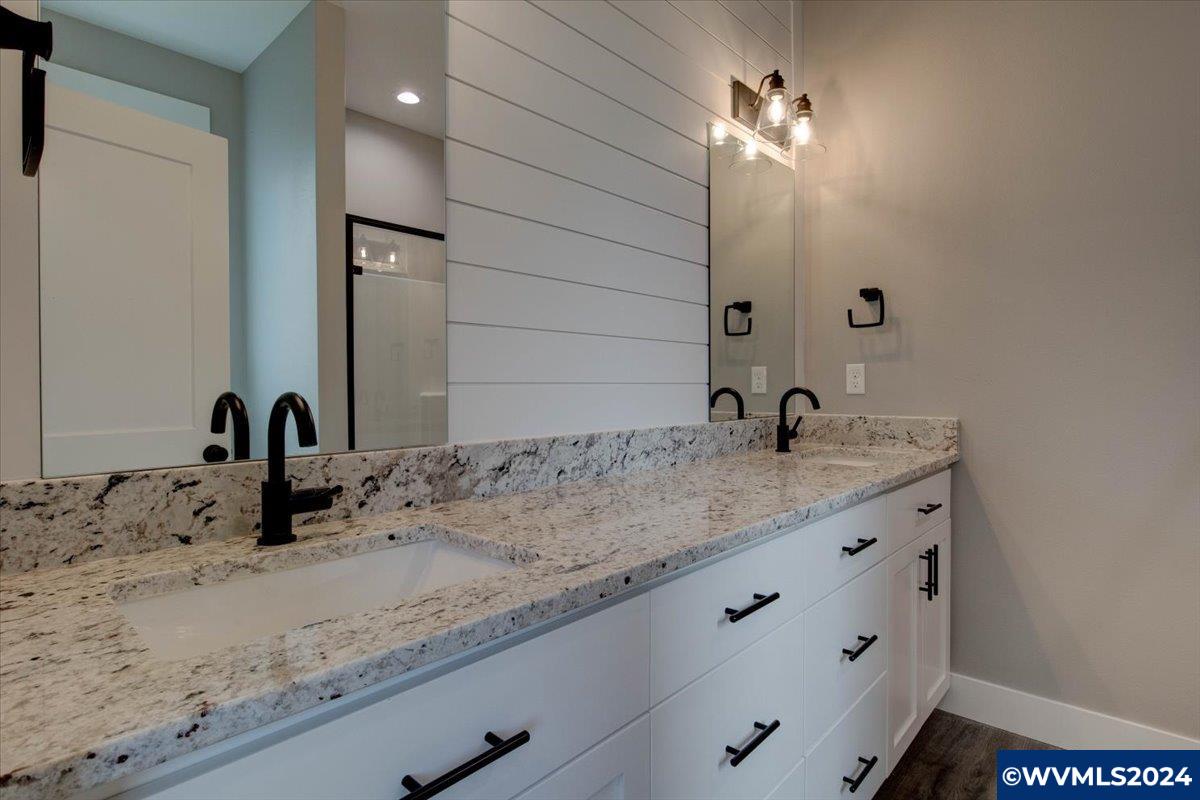 985 Sassafras Street Independence, OR 97351 - Photo 5 of 37 Gallery Image 5
