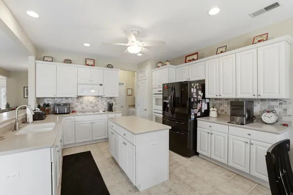 $530,000 | 12314 Arlington Drive, Huntley, IL 60142