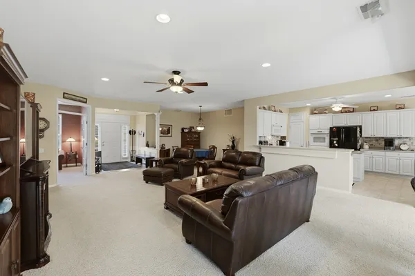 $530,000 | 12314 Arlington Drive, Huntley, IL 60142