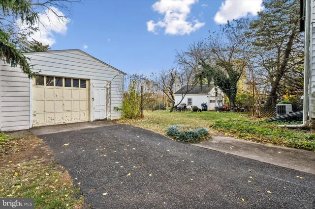 $429,900 | 7823 Flourtown Avenue, Wyndmoor, PA 19038
