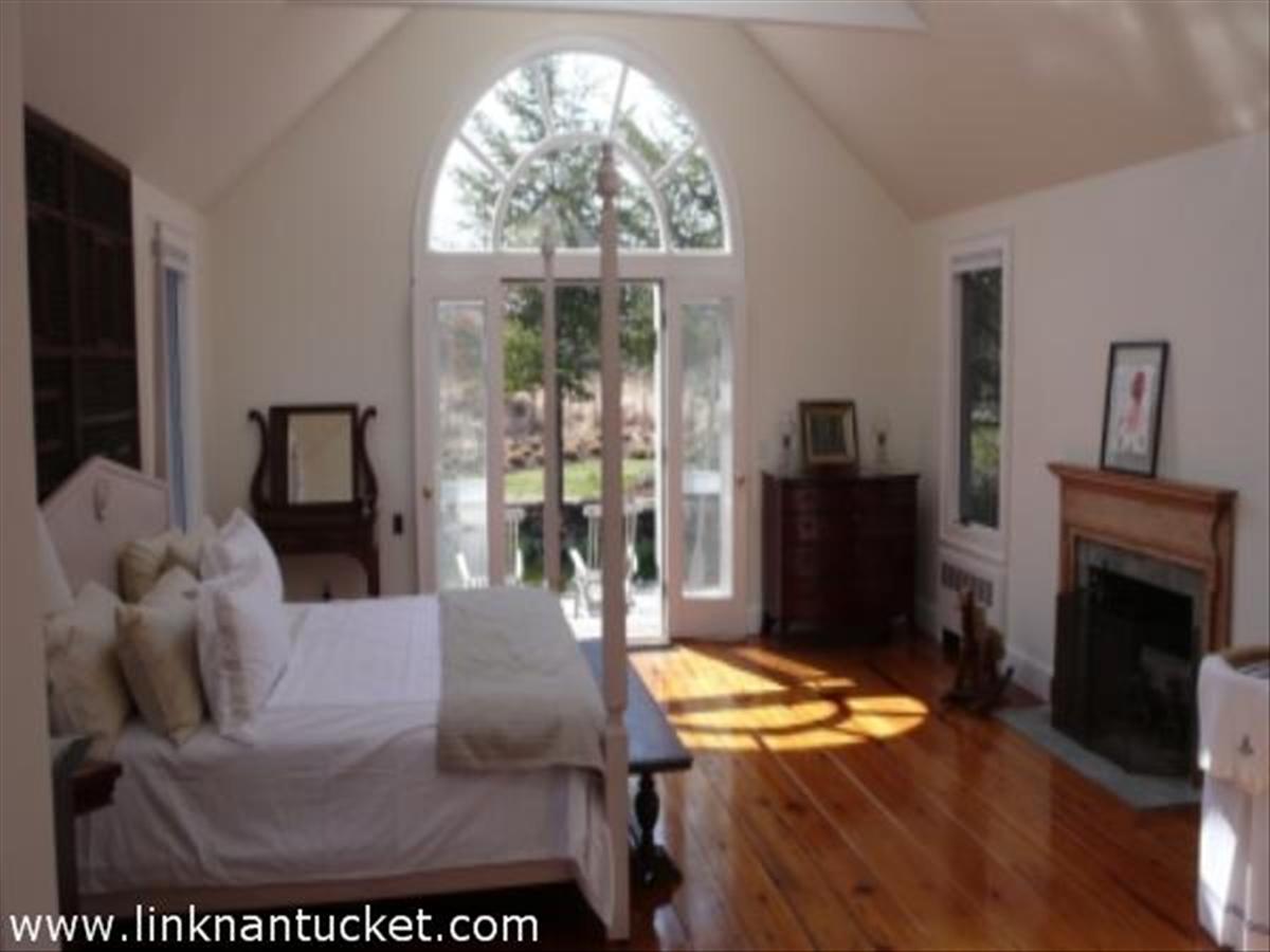 24 Almanack Pond Road Nantucket, MA 02554 - Photo 5 of 15 Gallery Image 5