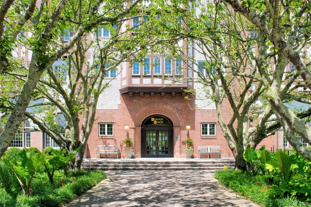 $675,000 | 236 Edgemere Street, Unit 223, Montauk, NY 11954