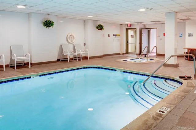 $675,000 | 236 Edgemere Street, Unit 223, Montauk, NY 11954