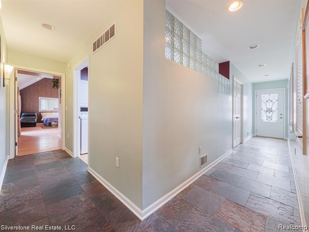 1355 Liebeck Road Chelsea, MI 48118 - Photo 5 of 43