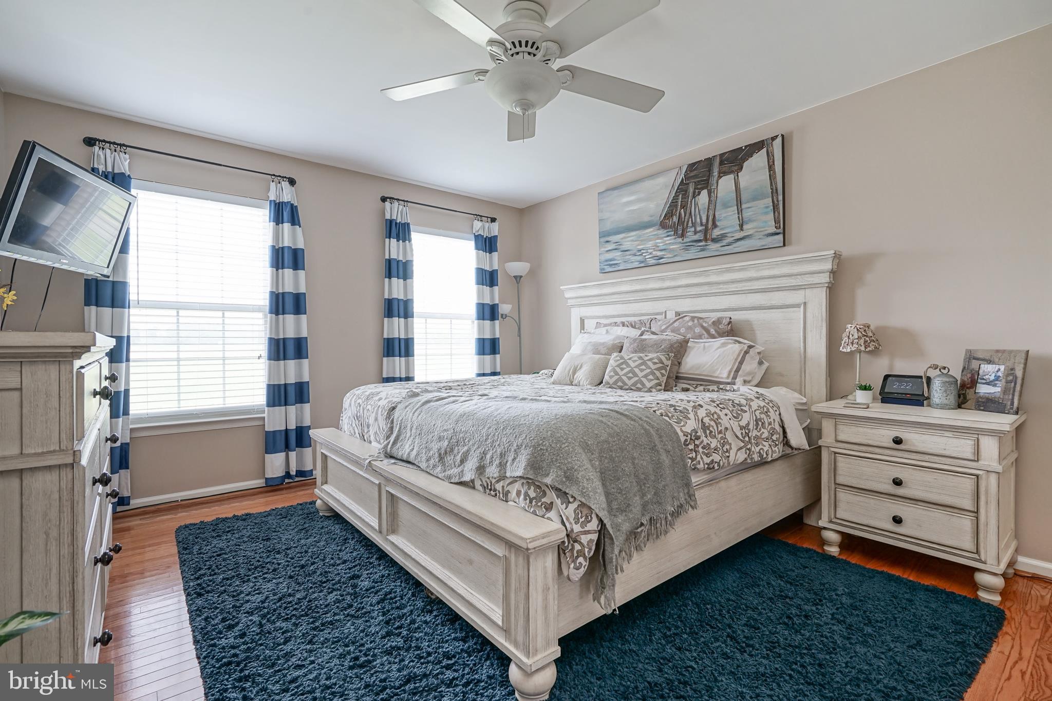 5312 Lake Road Newfield, NJ 08344 - Photo 22 of 37 Master Bedroom w/ Hardwood Floors