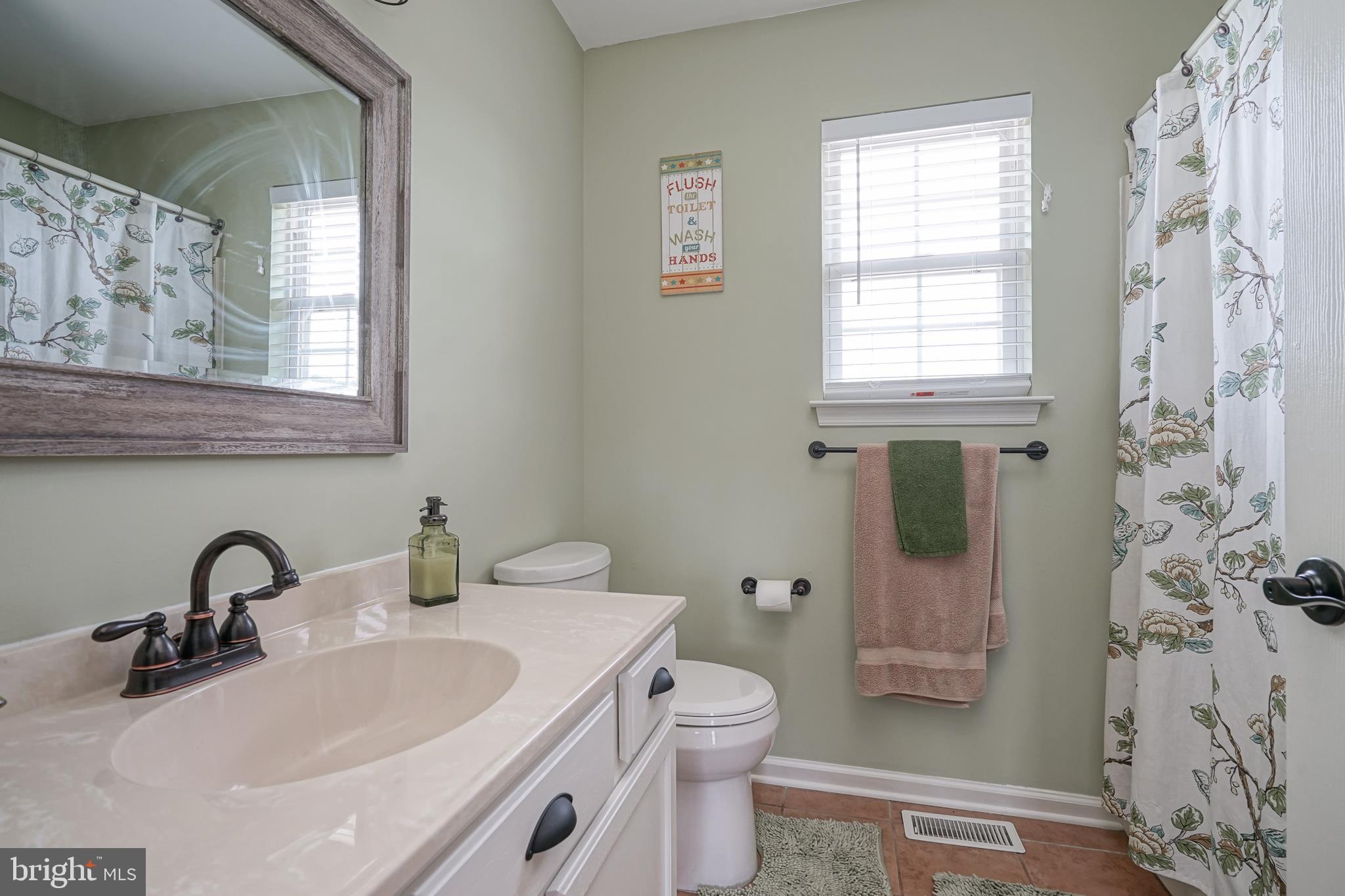 5312 Lake Road Newfield, NJ 08344 - Photo 24 of 37 Hallway Bath