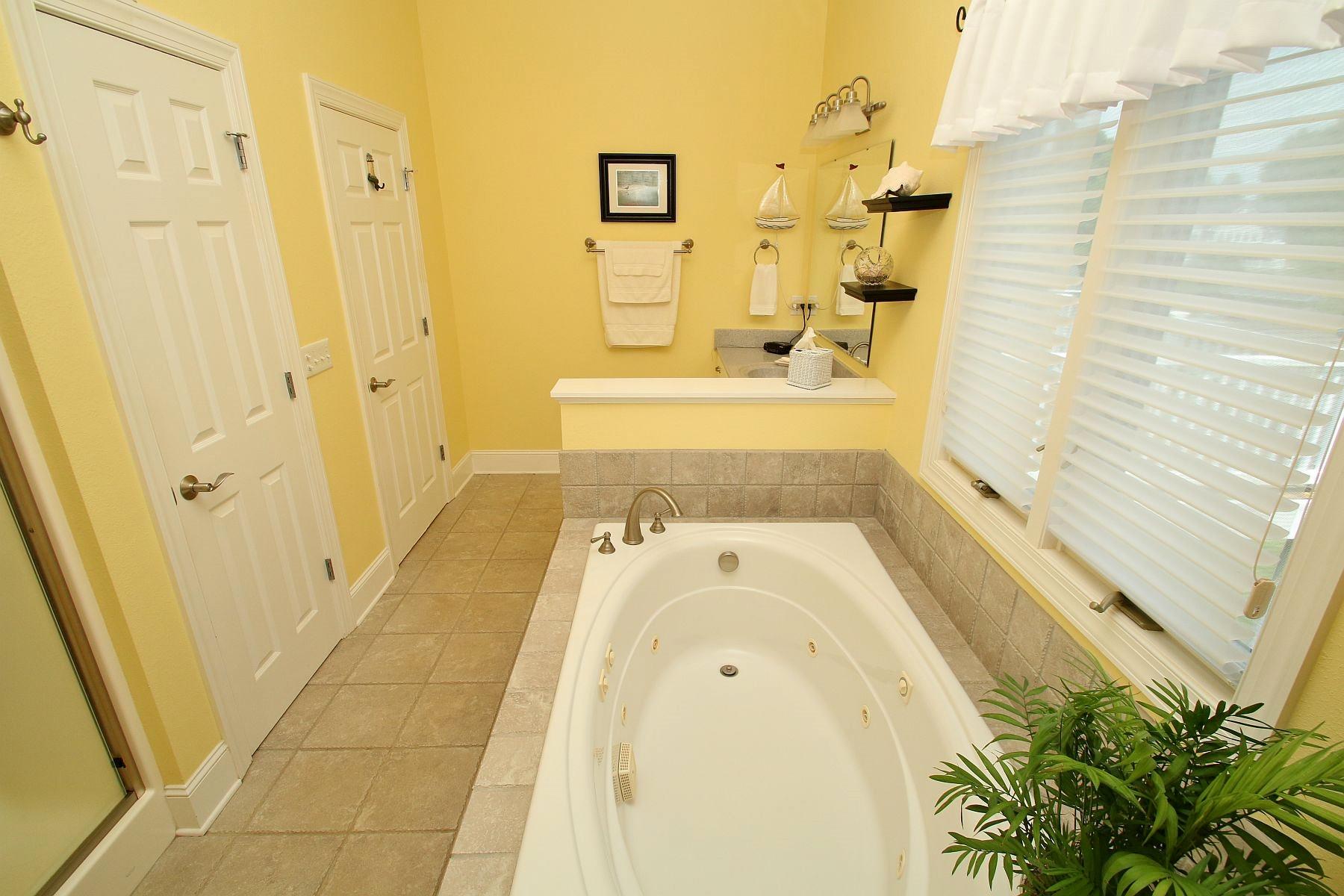1961 Merriman Way Road Moneta, VA 24121 - Photo 19 of 58 Lovely Master Bath entry level
