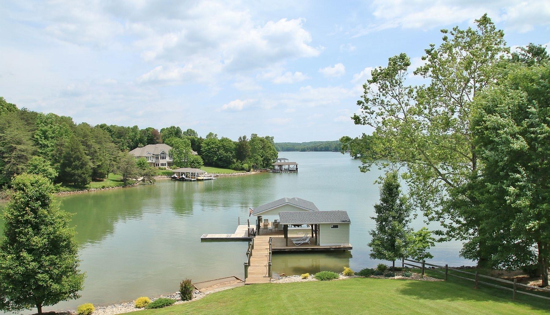 1961 Merriman Way Road Moneta, VA 24121 - Photo 29 of 58 Views of the dock