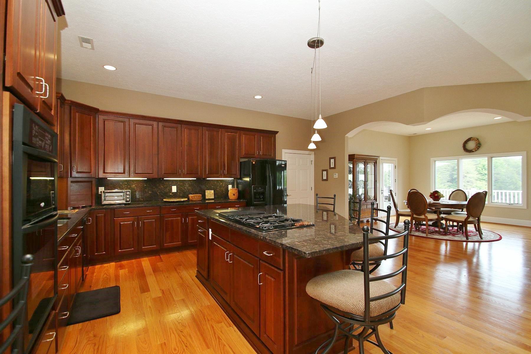 1961 Merriman Way Road Moneta, VA 24121 - Photo 9 of 58 Gourmet Kitchen