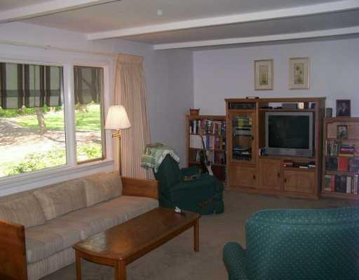 2824 Colony Road Ann Arbor, MI 48104 - Photo 7 of 8 Photo 7