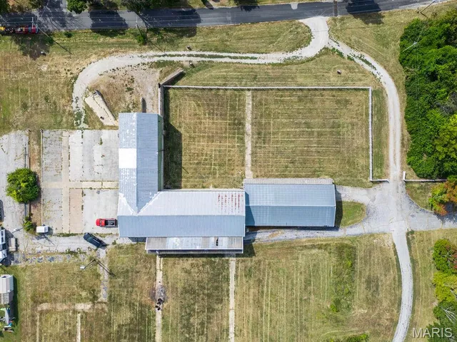 $850,000 | 3808 Stanka Lane, Godfrey, IL 62035