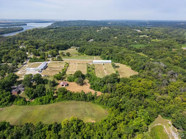 $850,000 | 3808 Stanka Lane, Godfrey, IL 62035