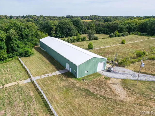 $850,000 | 3808 Stanka Lane, Godfrey, IL 62035