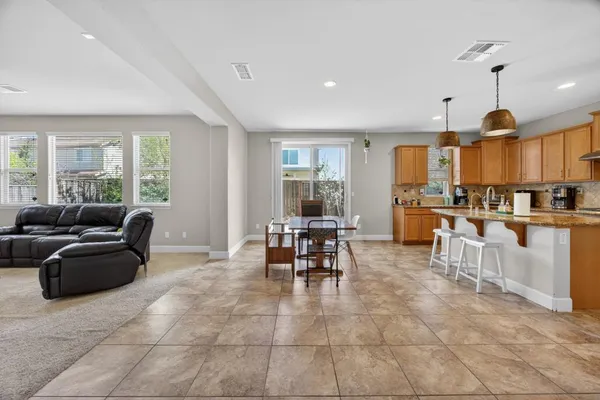 $910,000 | 9765 Caneria Way, Elk Grove, CA 95757