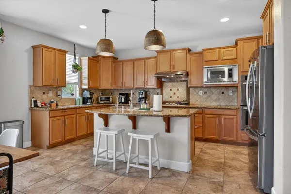 $910,000 | 9765 Caneria Way, Elk Grove, CA 95757