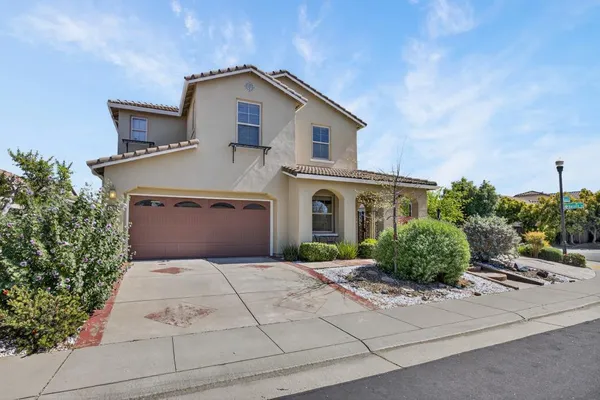 $910,000 | 9765 Caneria Way, Elk Grove, CA 95757
