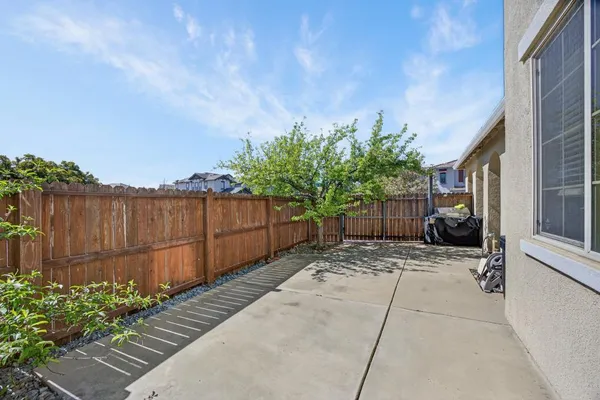$910,000 | 9765 Caneria Way, Elk Grove, CA 95757