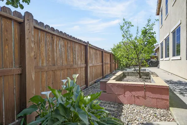 $910,000 | 9765 Caneria Way, Elk Grove, CA 95757