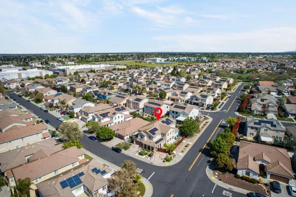 $910,000 | 9765 Caneria Way, Elk Grove, CA 95757