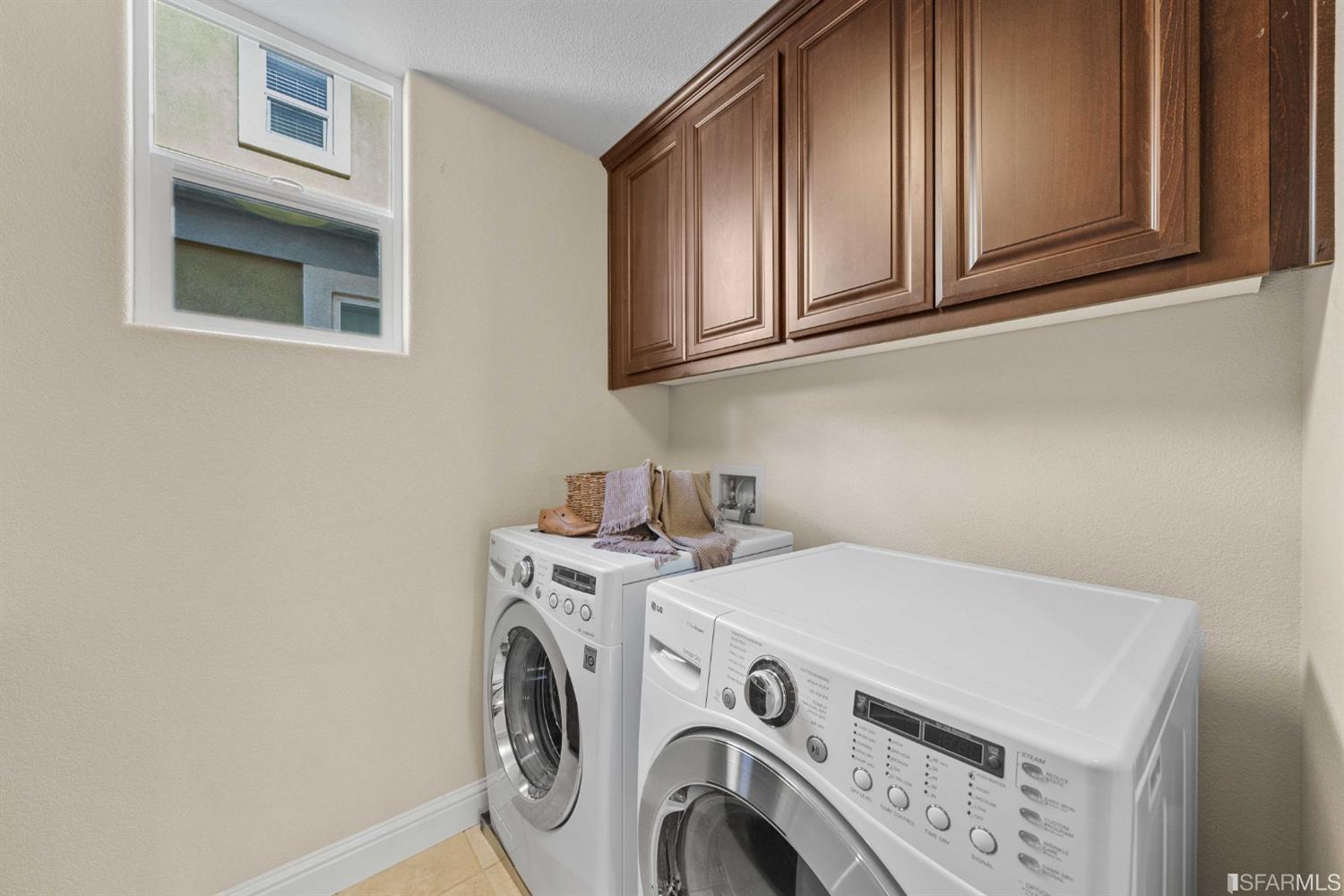 3547 Meyer Place Santa Clara, CA 95051 - Photo 22 of 34 a utility room with dryer and washer