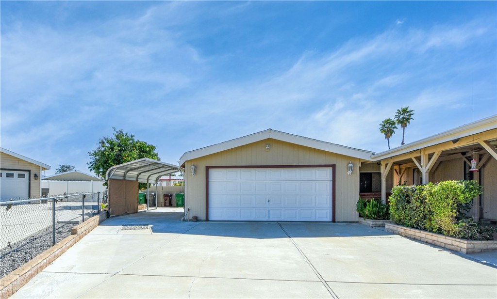 44607 Springwood Circle Hemet, CA 92544 - Photo 4 of 37
