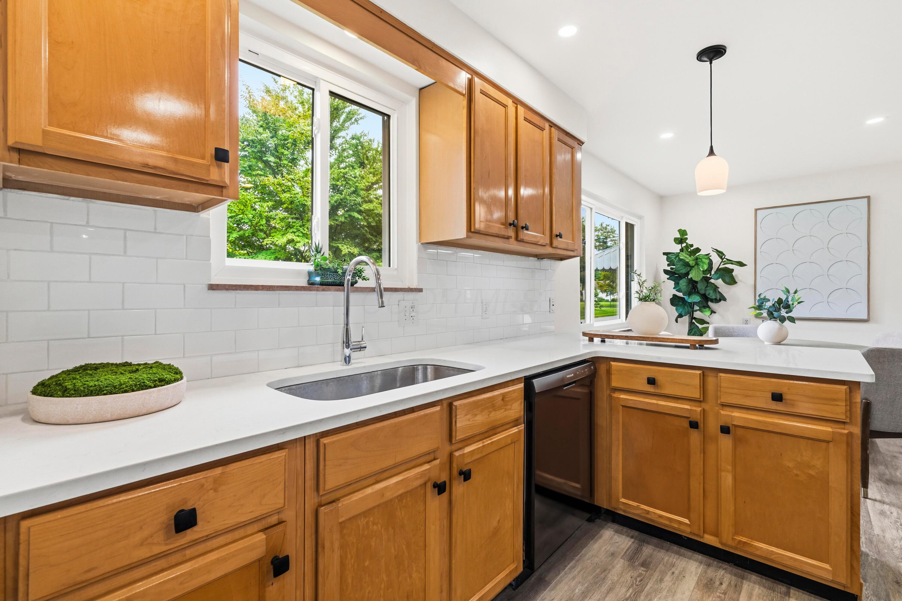 3213 Mountview Road Upper Arlington, OH 43221 - Photo 12 of 61 Kitchen