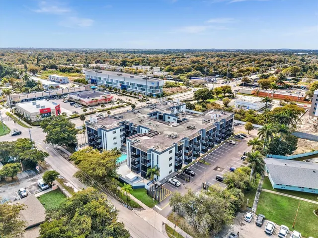 $116,900 | 13500 Northeast 3rd Court, Unit 121, North Miami, FL 33161