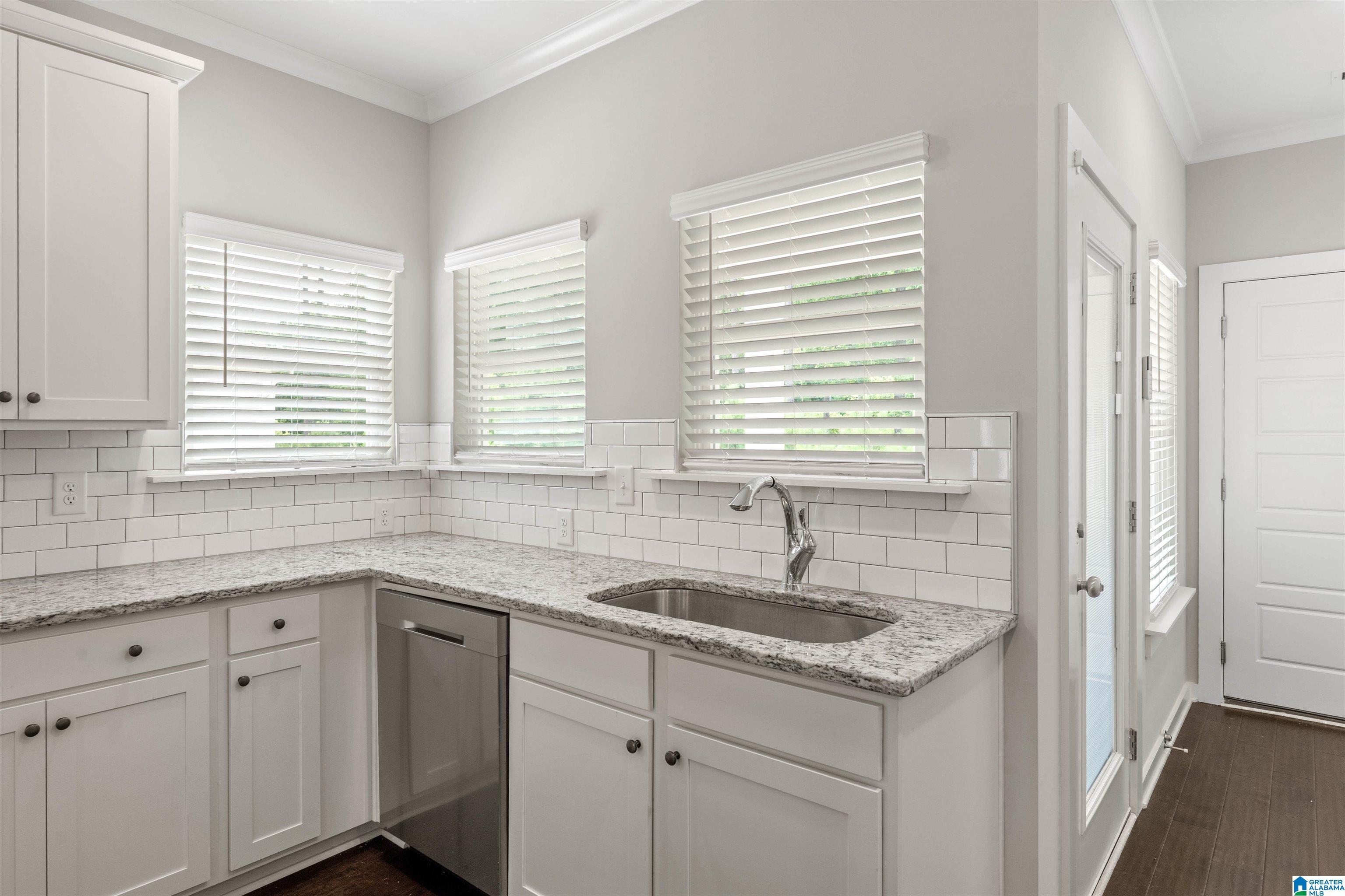 1013 Unali Lane Leeds, AL 35094 - Photo 14 of 38