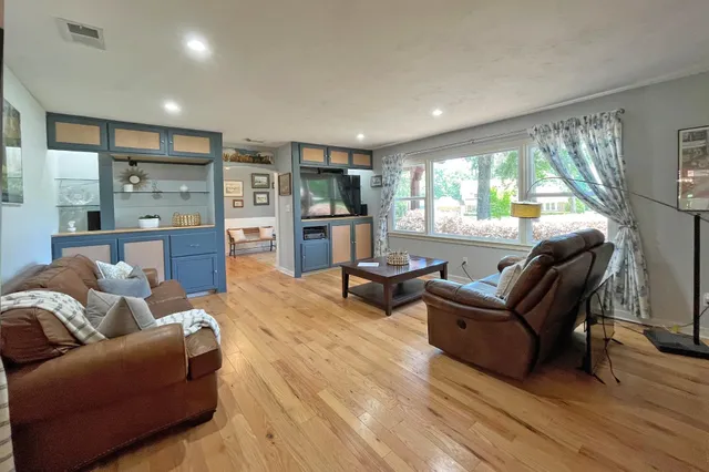 $3,100 | 3086 Waterford Drive, Tallahassee, FL 32309