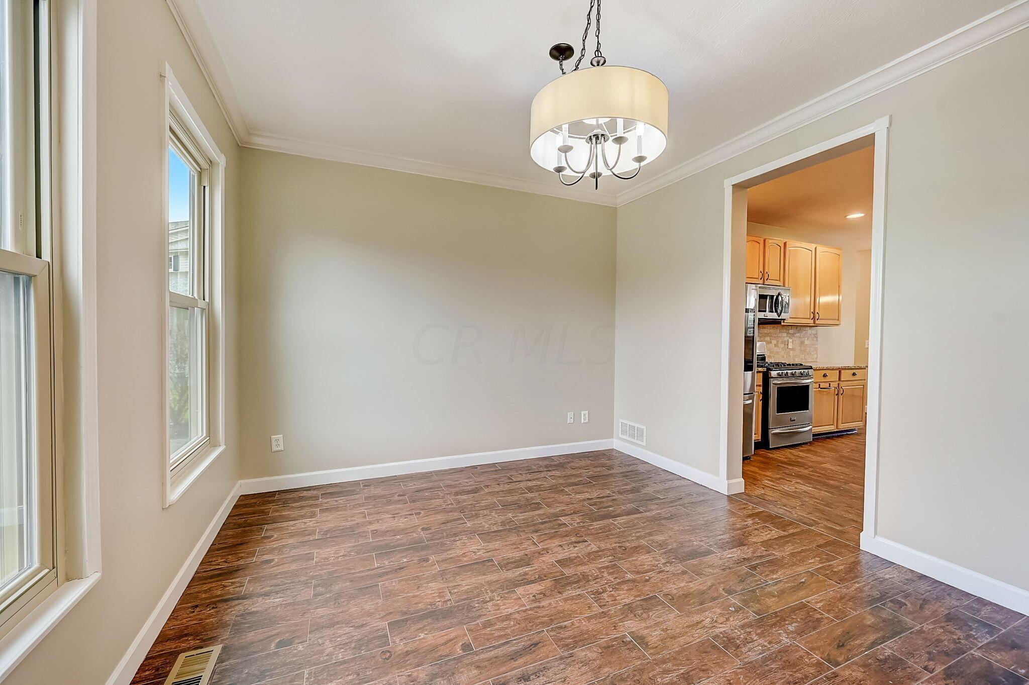 3398 Pine Way Powell, OH 43065 - Photo 10 of 21 27-web-or-mls-Pine Way-027